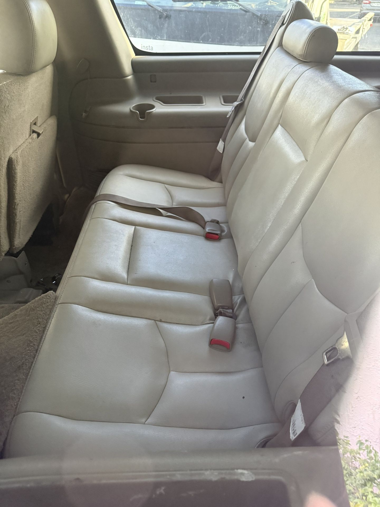 99-2007 Chevy Tahoe Suburban Yukon 3 Row Seat