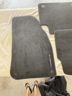 Porsche Cayenne Floor Mats