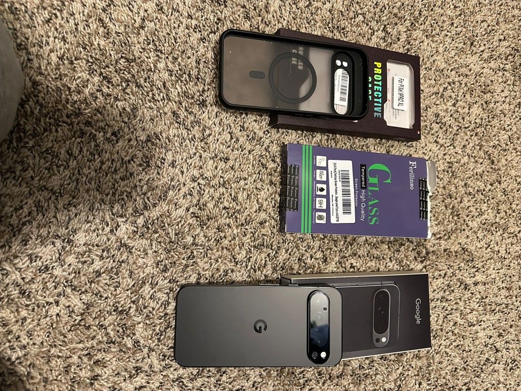 Like new Google pixel pro 9 xl 128GB unlocked with accessories