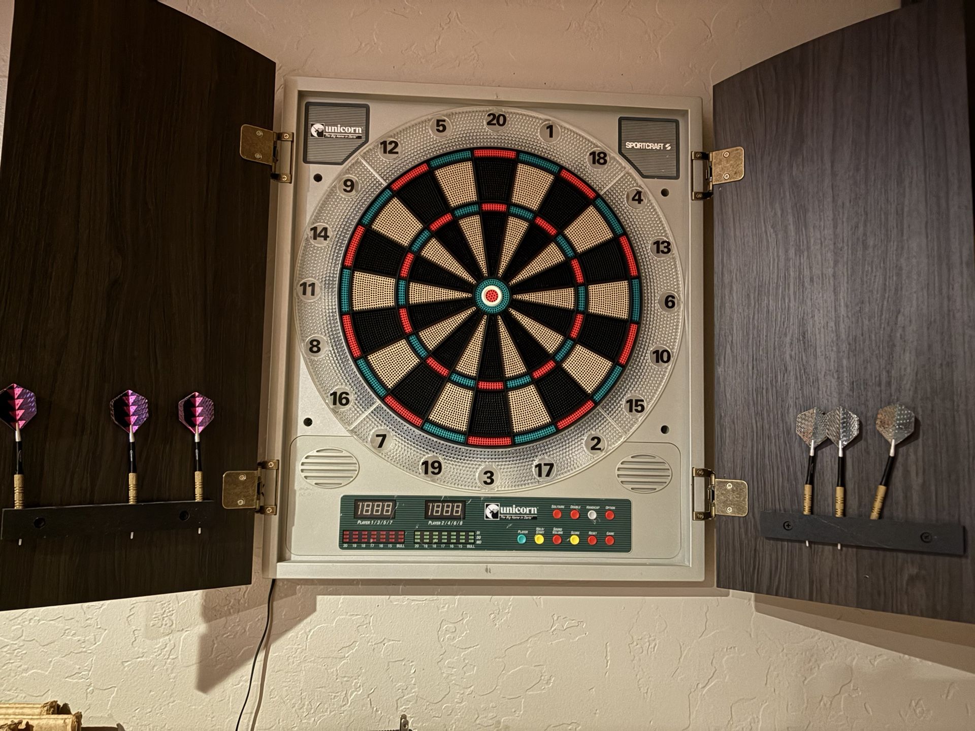 Electronic Dart Board W/Soft Tip Darts