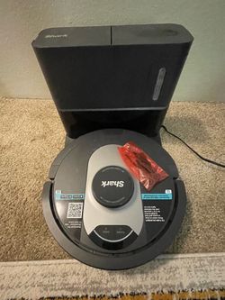 Shark Robot vaccum cleaner