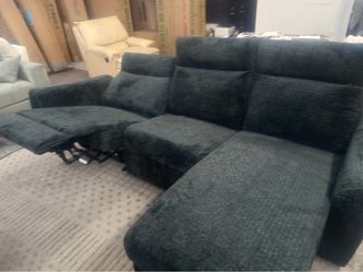 New Power Recliner Sectional! Storage Chaise! Power Head Rest! Free Delivery 🚚!