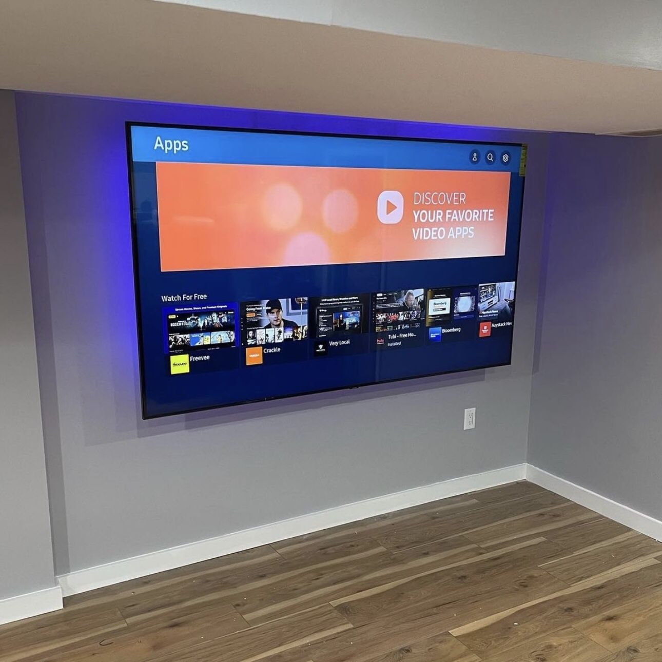 TV MOUNT