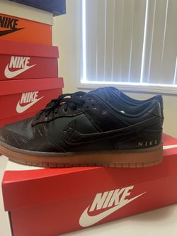 Nike Dunk Low (velvet/brown) Size 10