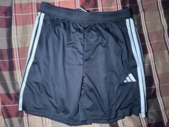 NEW Adidas Designed 2 Move Men's Shorts Black/White Size Large L