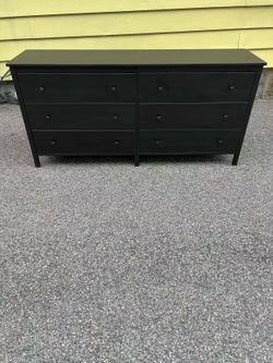 Very good condition a black color dresser