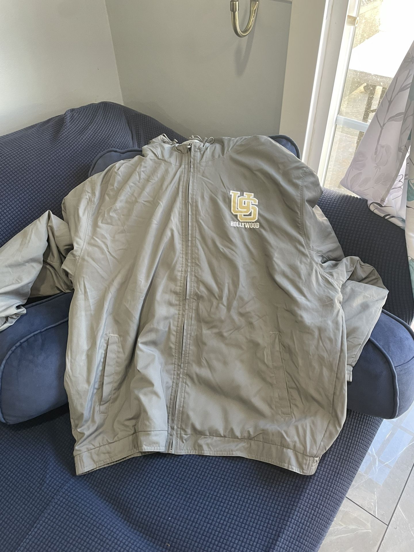 Universal studios windbreaker