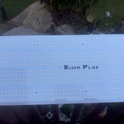  Bloom Plus LED grow-light panel