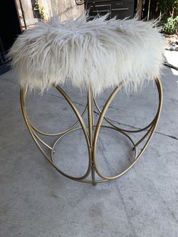 Vanity stool $25