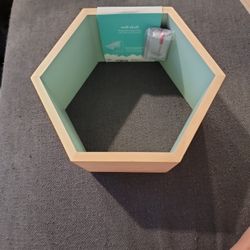 Hexagon Wall Shelfs And Hook Rack 