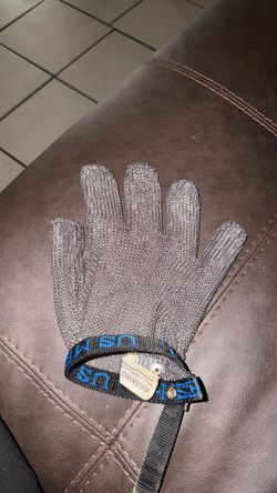Mesh glove