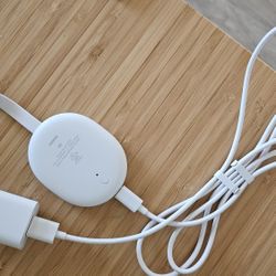 2 Google Chromecast Black And White With Power Adapter 