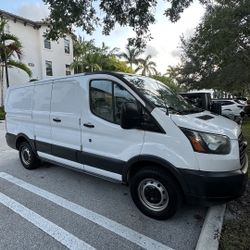 2017 Ford Transit-150