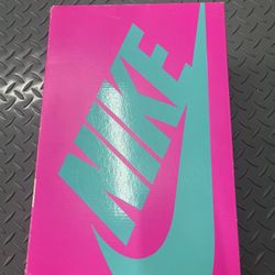 Nike Air Max 90 La Familia 