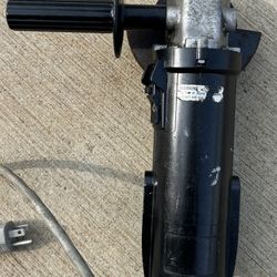 4 1/2” AC/120 Trigger Grip Angle Grinder 