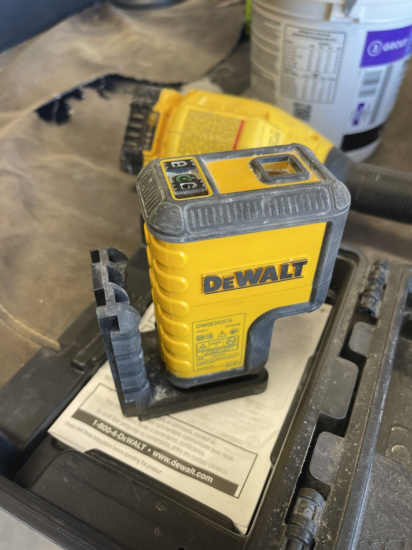 Dewalt single point Laser