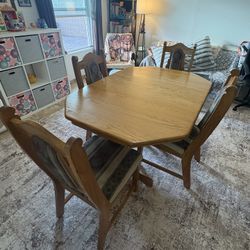 Solid Wood Oak Table