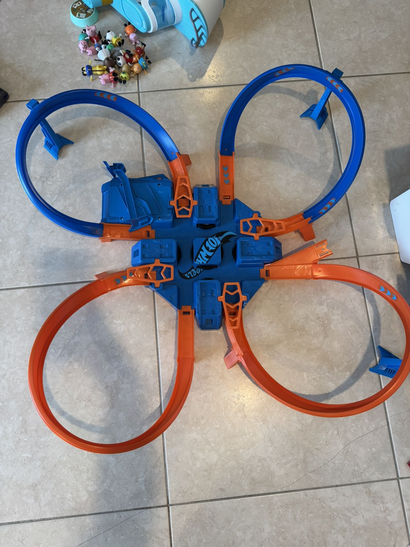 Hot Wheel Race Track