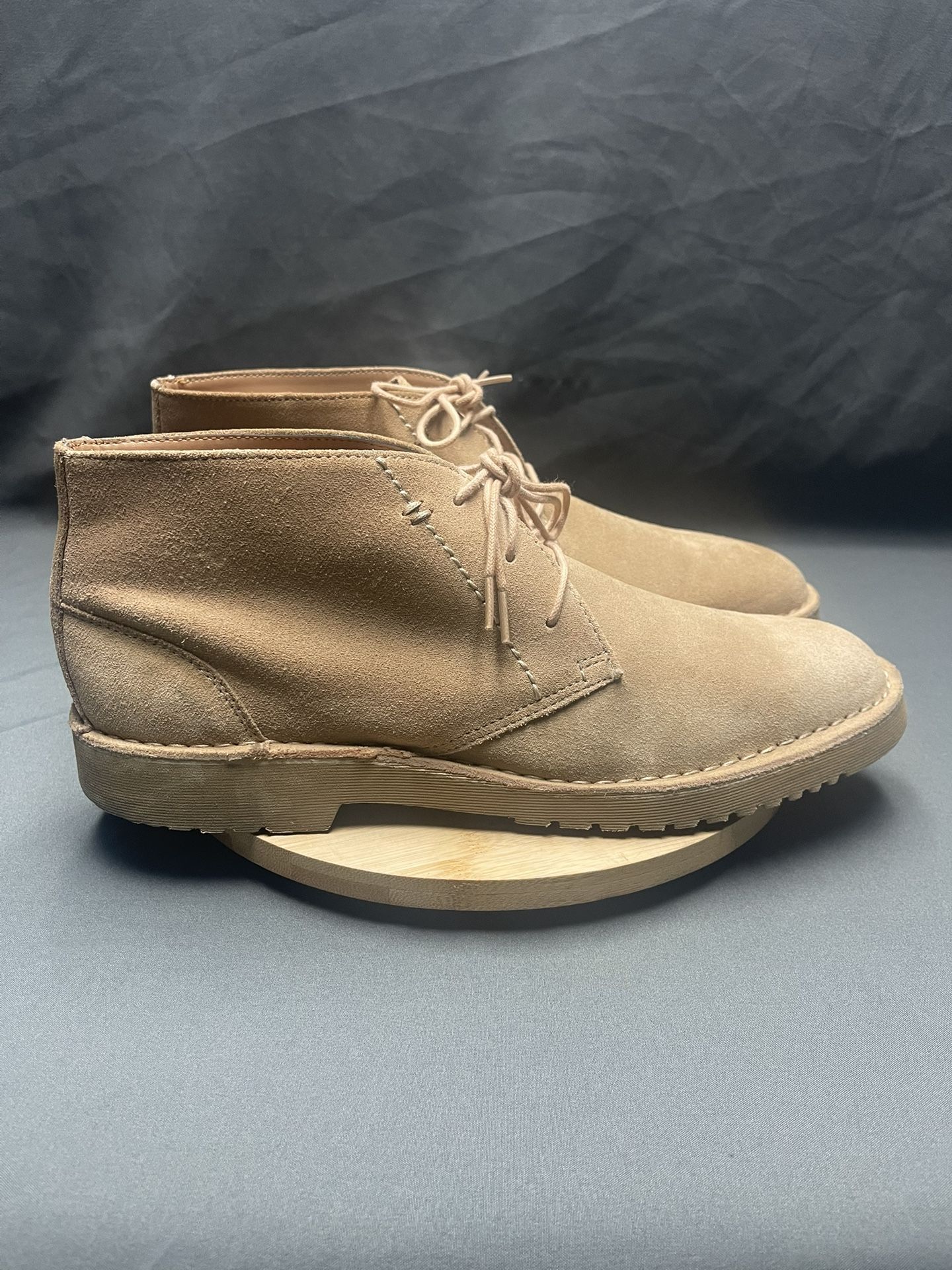 Men’s Saks Fifth Avenue Suede Chukka Boots - Size 7.5M