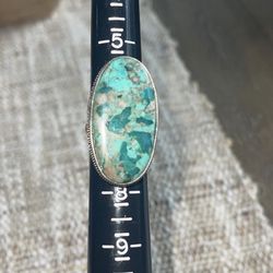 Gorgeous silver turquoise stone ring sterling silver stamper size 6 inside however please see ring size for true size size 7 very old and unique!state
