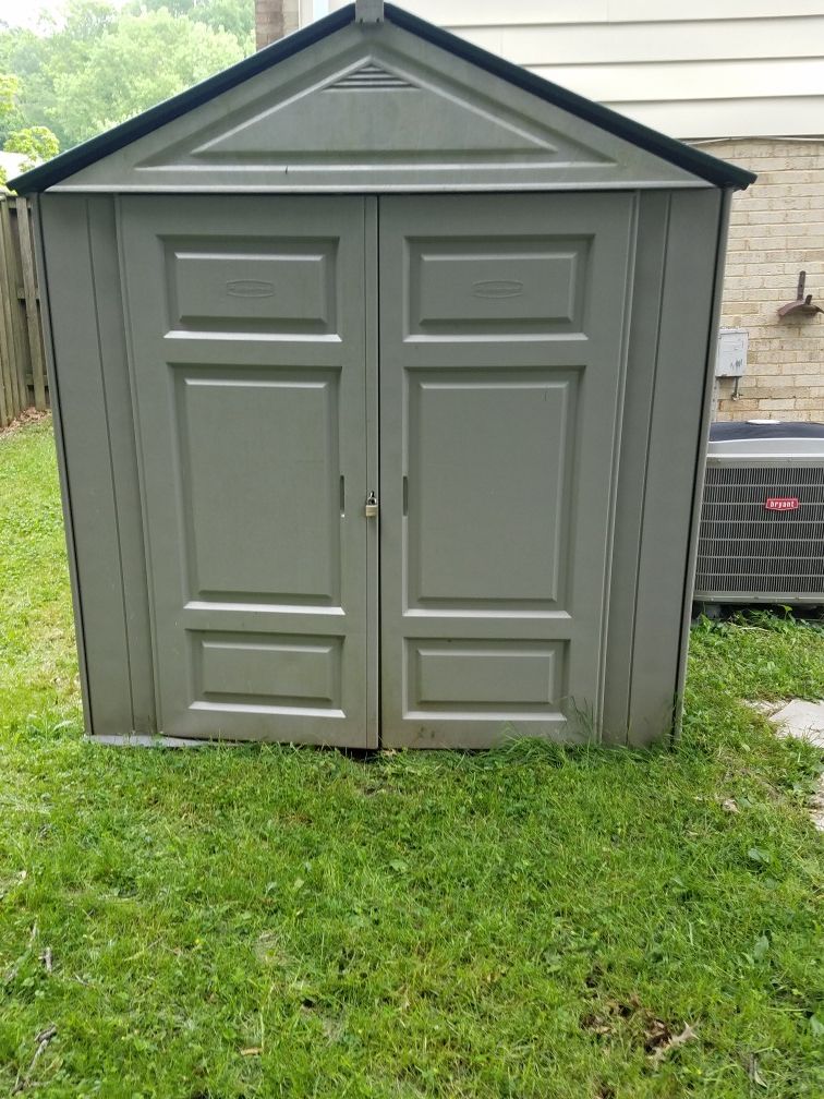 Rubbermaid Storage Shed