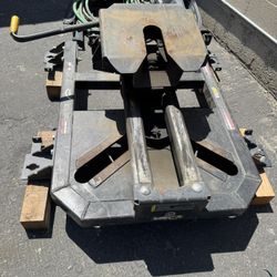 Pullrite Superglide Automatic Sliding Fifth 5th Wheel Hitch 24000 Lb