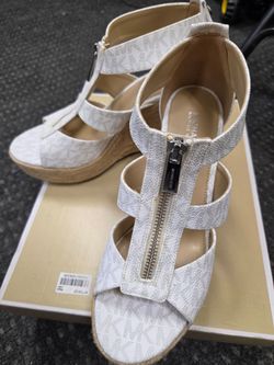 The women's shoes