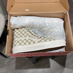 Woman’s Vans Never Worn 
