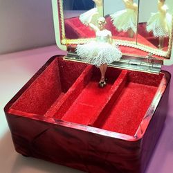 Vintage Musical Ballerina Jewelry Box - Design Phillips Sweden musical jewellery box