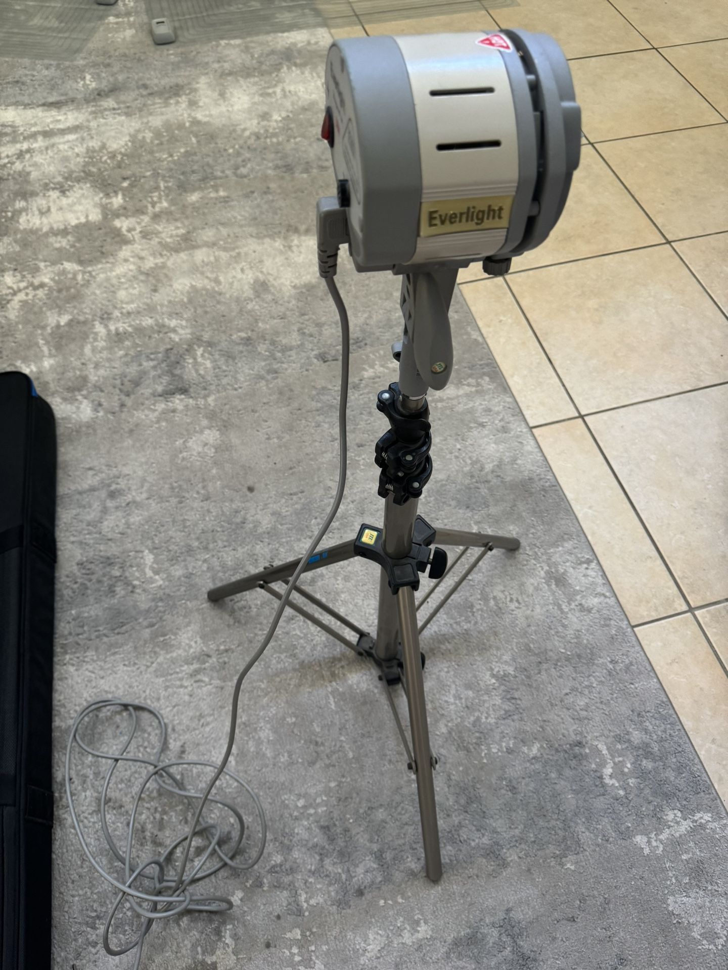 JTL Everlight Studio Photography Light And Tripod