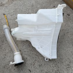 Toyota 5th Gen Washer Fluid Tank 