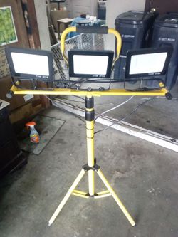 Rack lights all LED and brand new condition retails for $178 for tax selling for $75 cuz item is in brand new condition