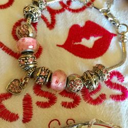 Lady’s pretty  bracelet with Heart charm 💖  Welcome to Eva ‘s Offer Up  visit  for more ! 