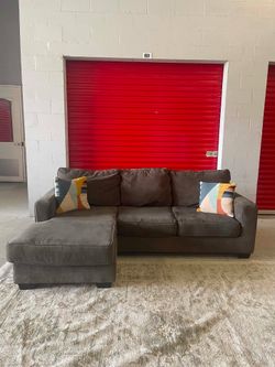 Gray Sectional Couch DELIVERY AVAILABLE🚚