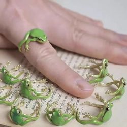 GOLD PLATED ADJUSTABLE FROG RING