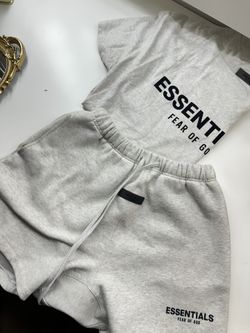 Essentials Set 