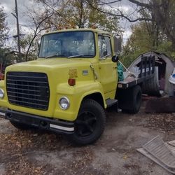 1977 Ford F700