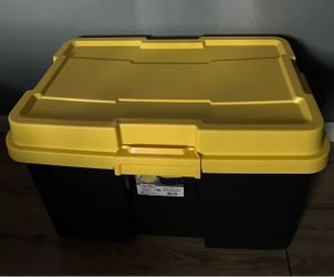 Large airtight storage box