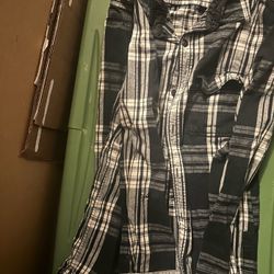 Men’s Gap Plaid Shirt Size Medium 