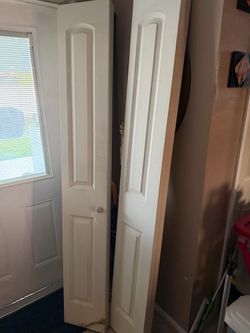 2 closet doors