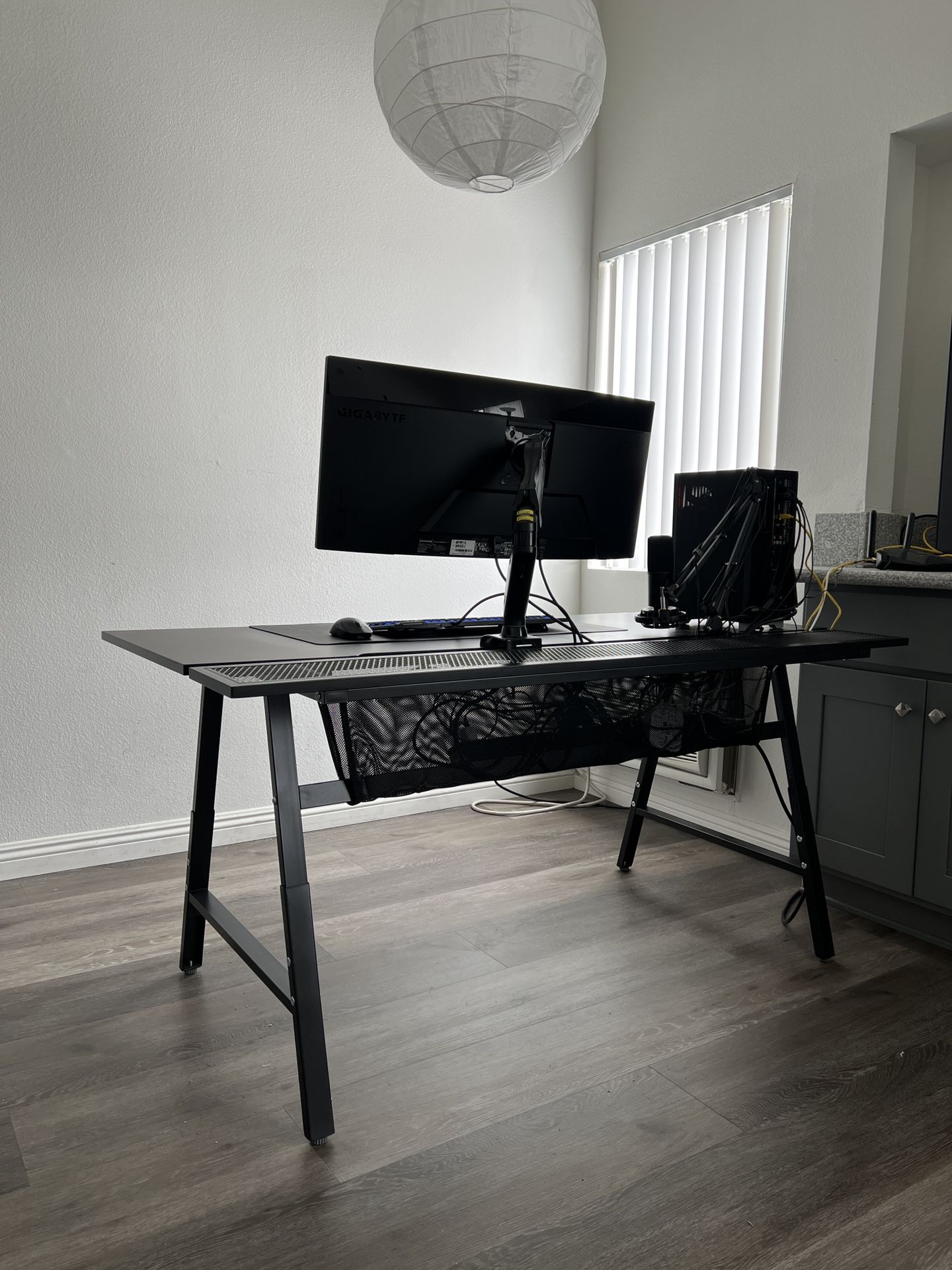 IKEA UTESPELARE Gaming Desk
