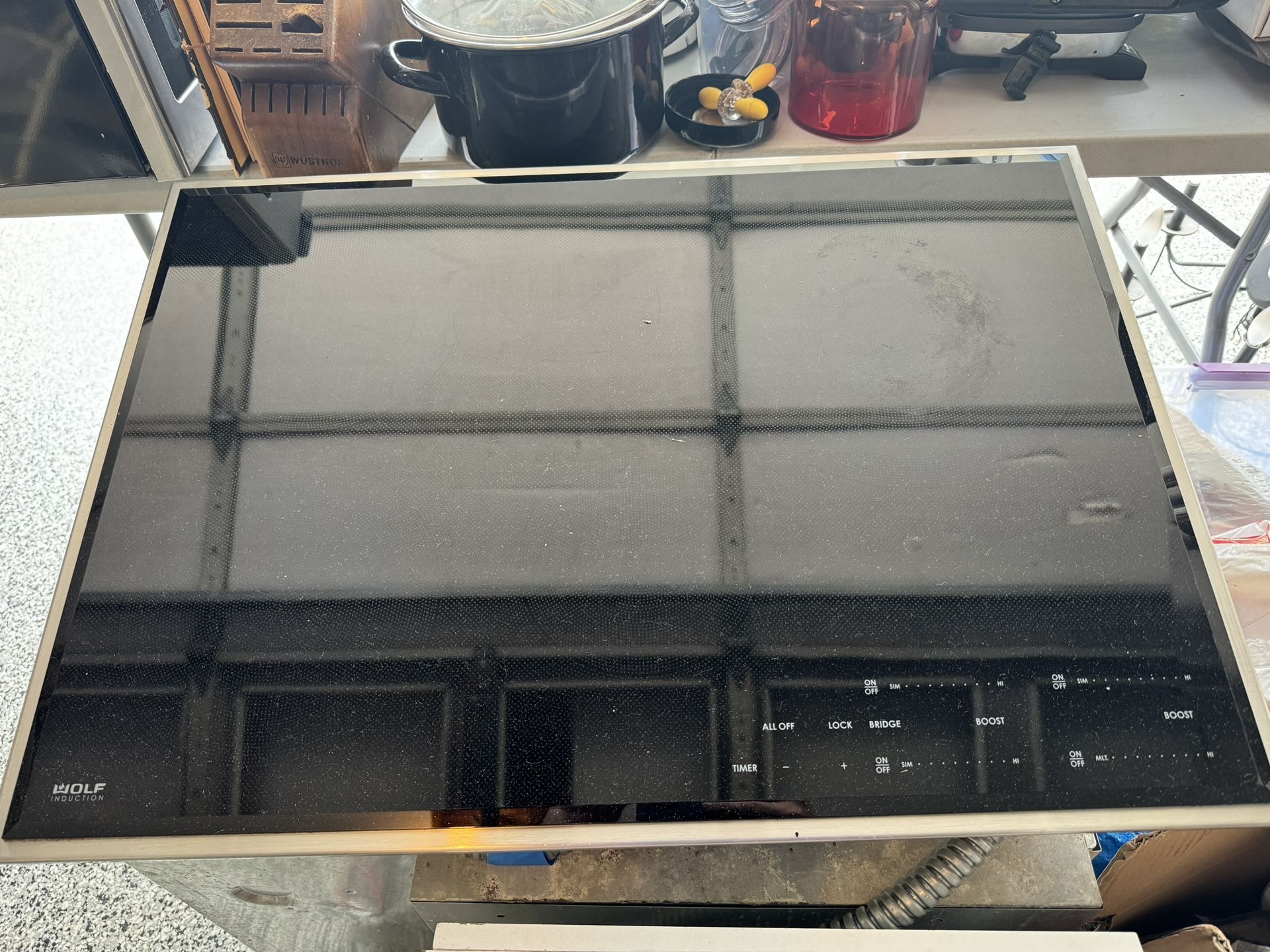 Wolf Induction Cooktop. 30 Inch