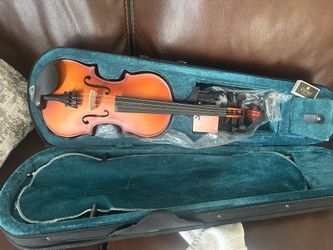 Mending Violin by Cecilia