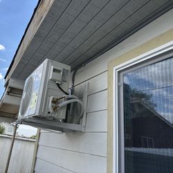 Mini split Air. Conditioner