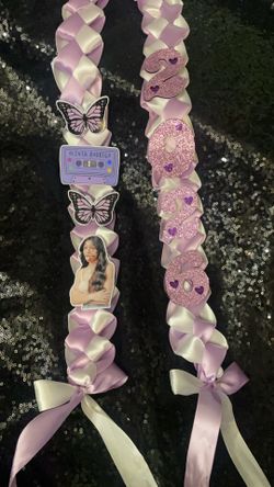 Olivia Rodrigo graduation lei