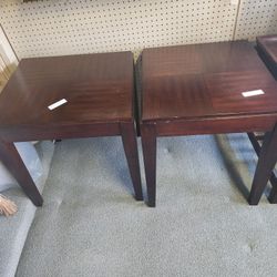 2 End Tables, Like New @$15 a Table