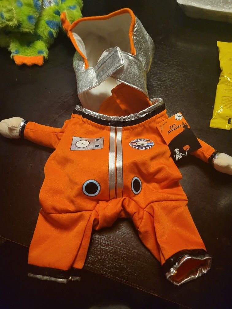 Brand New Dog Costume Size Medium, Astronaut.
