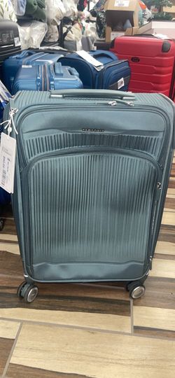 Samsonite Carry On Luggage