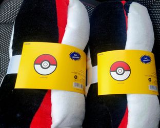 Pokémon x Target Ultimate Beach Towel - Pokeball
