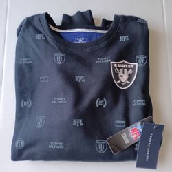 XXL Las Vegas Raiders Tommy Hilfiger Men’s Black Reid Graphic Pullover Sweater